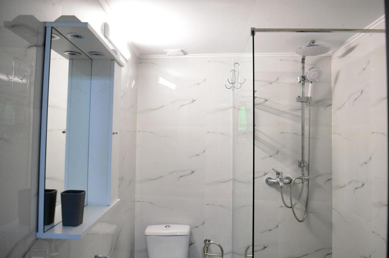 Private Apartment In The City Centre. Oradea Buitenkant foto