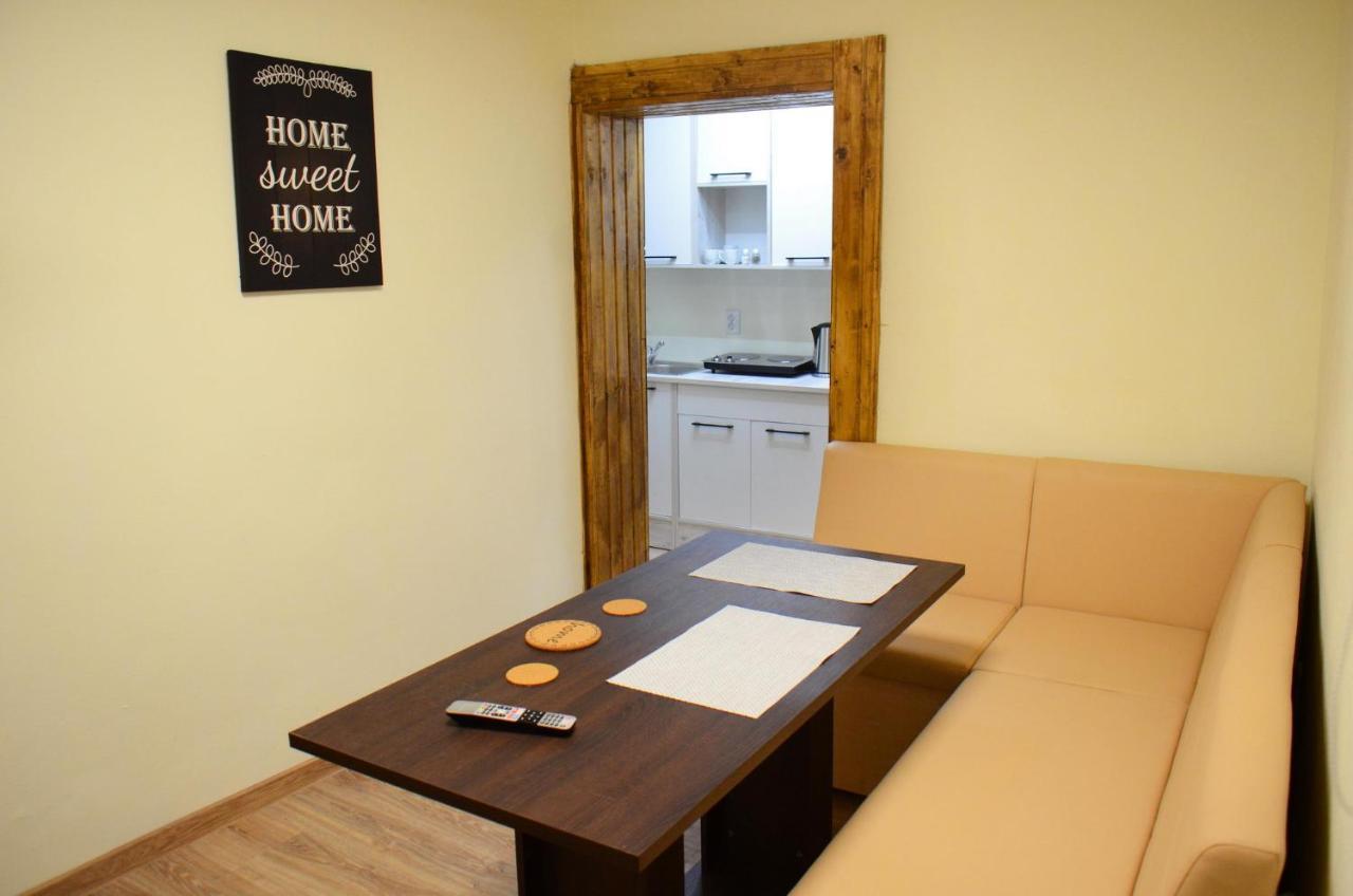 Private Apartment In The City Centre. Oradea Buitenkant foto